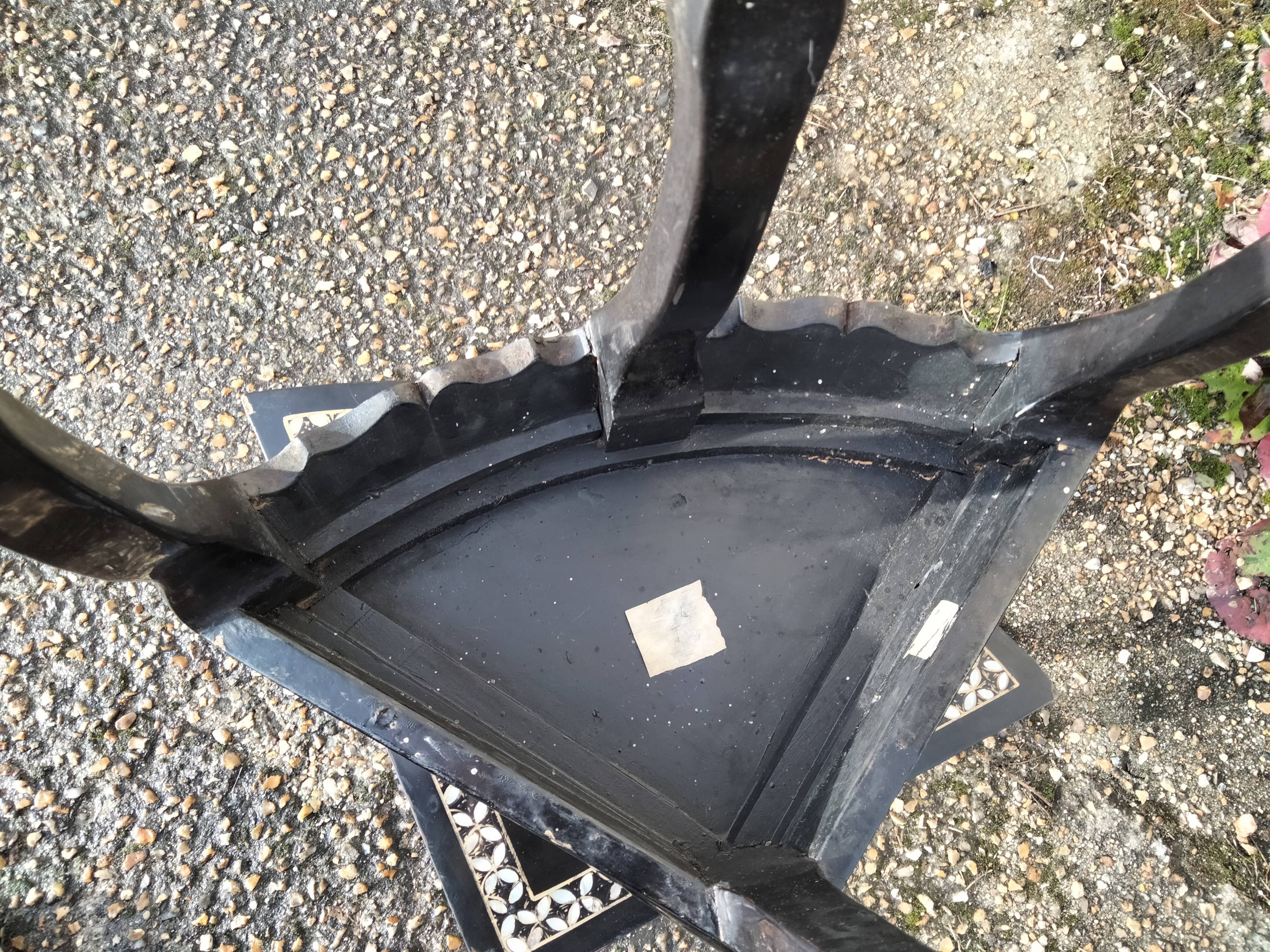 Coffee table Asian décor inlaid with vintage antique mother-of-pearl