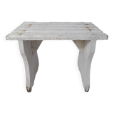 Old small white bench vintage step