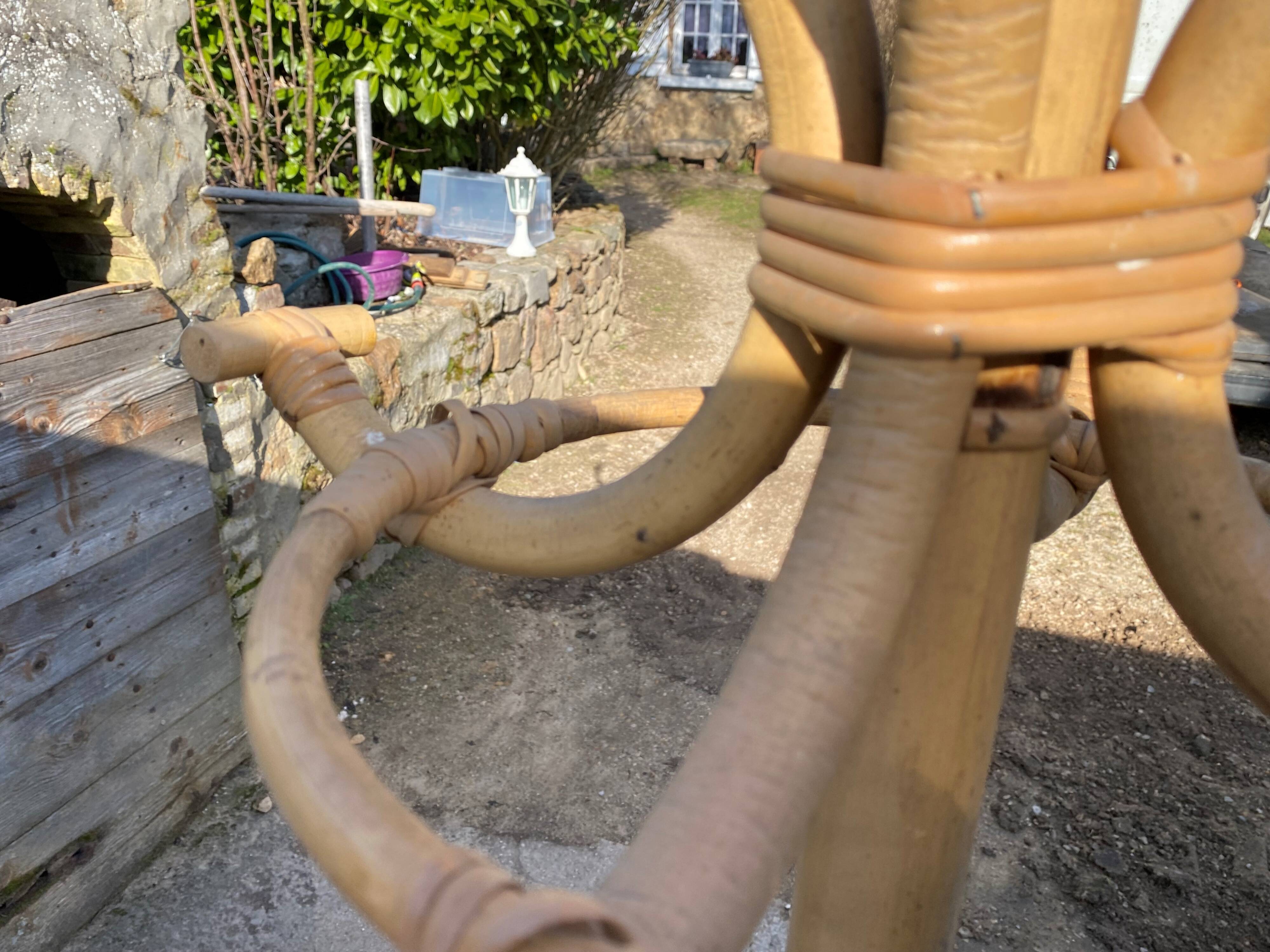 Vintage rattan parrot coat rack 1970