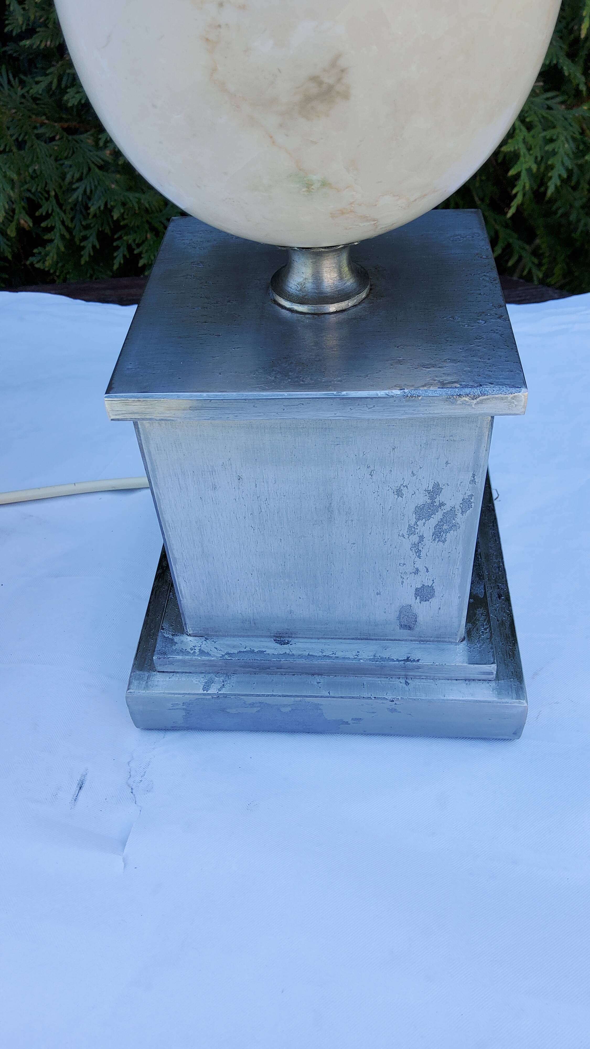 Lampe oeuf en marbre des années 70 bf Italie