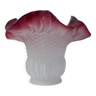 Ancienne tulipe en pate de verre rose