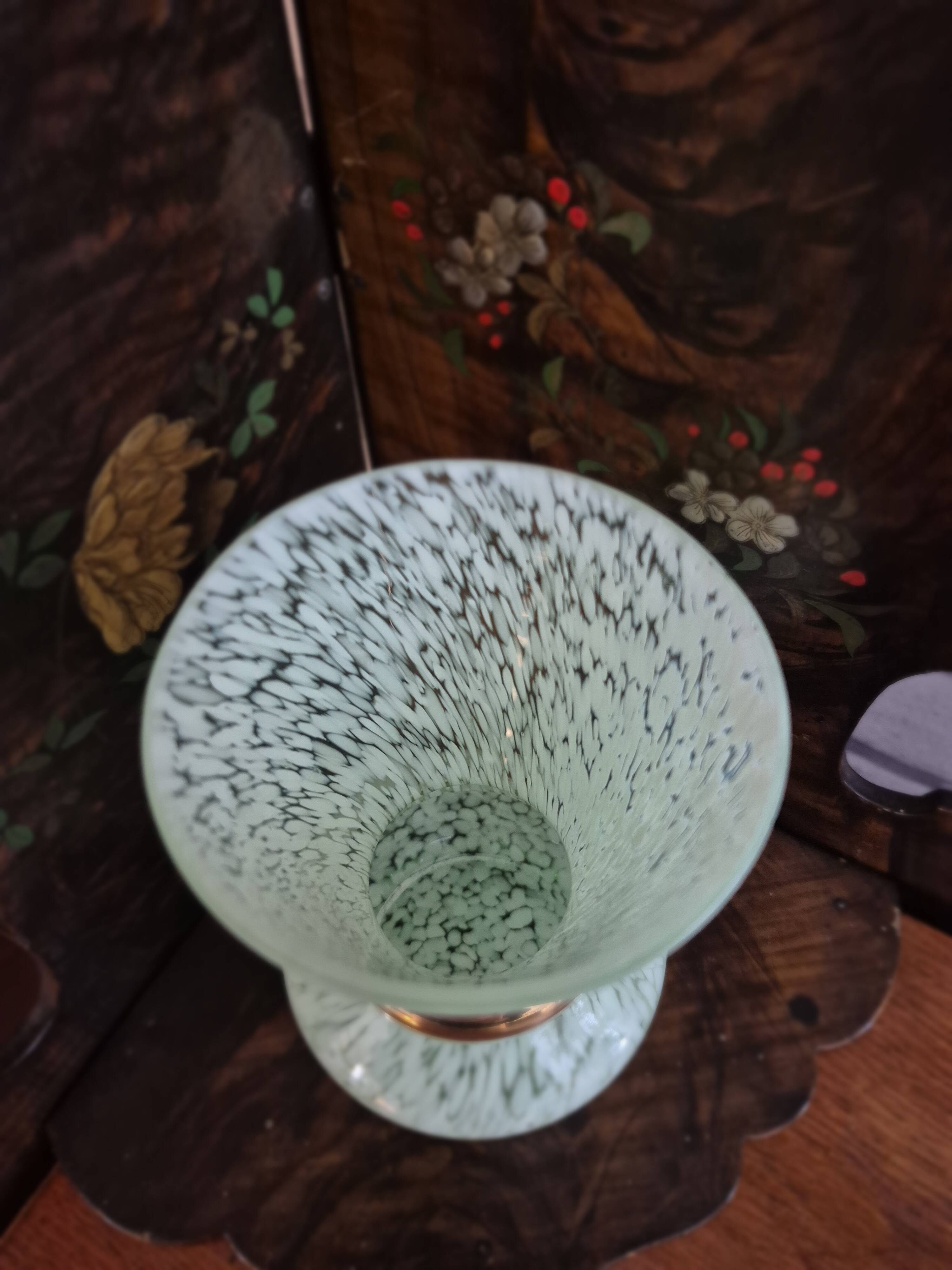 Vintage 50s Clichy glass vase