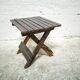 Tabouret pliant en bois