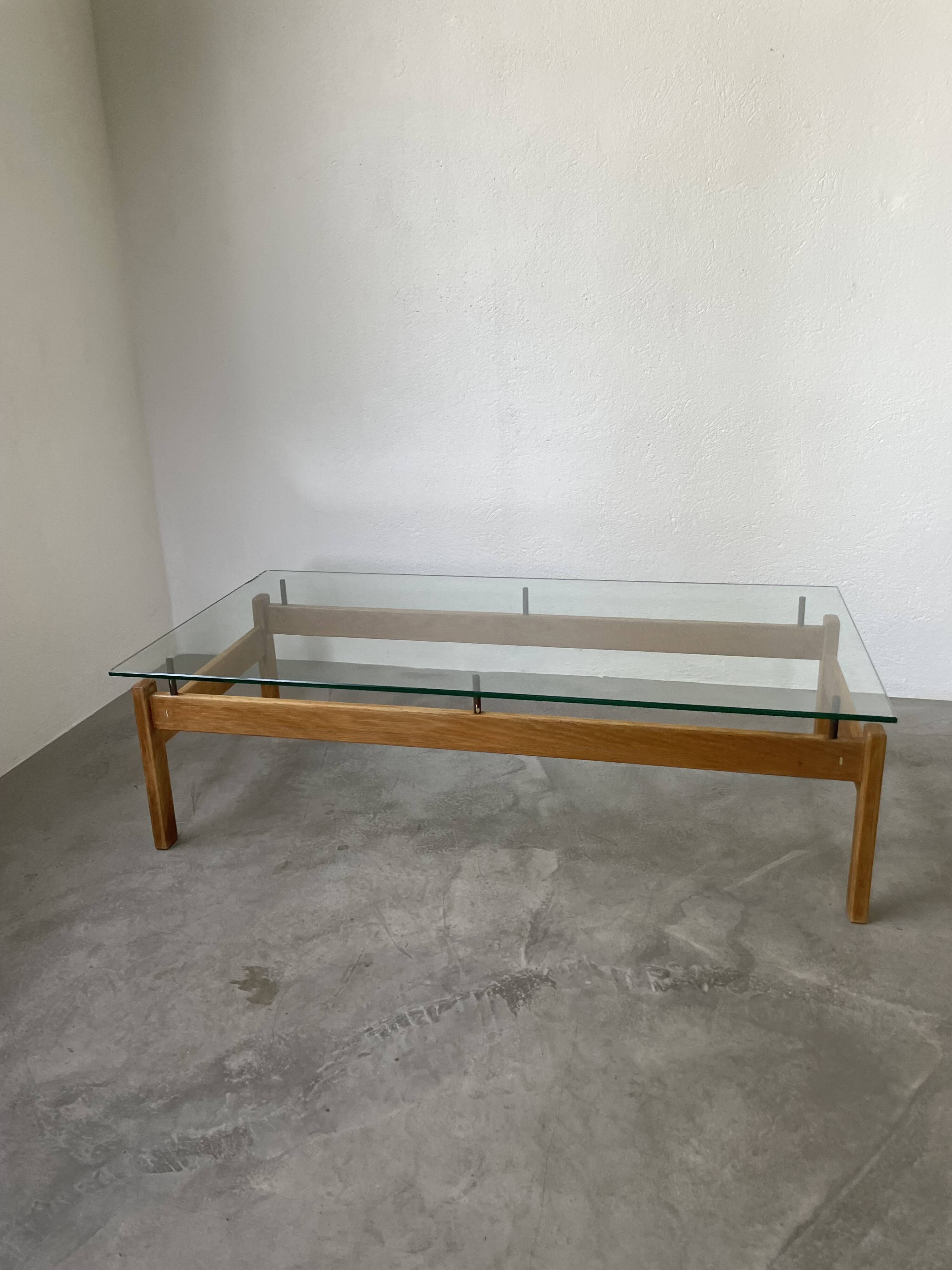 Table scandinave teck blond et verre 60