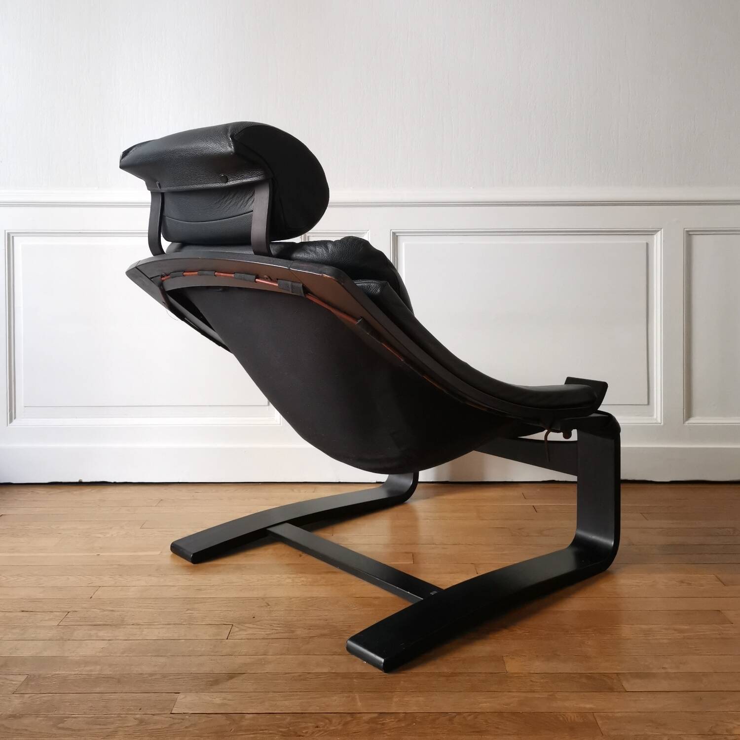 Kroken leather armchair, designed by Ake Fribytter, Nelo Mobelfabrik Sweden.