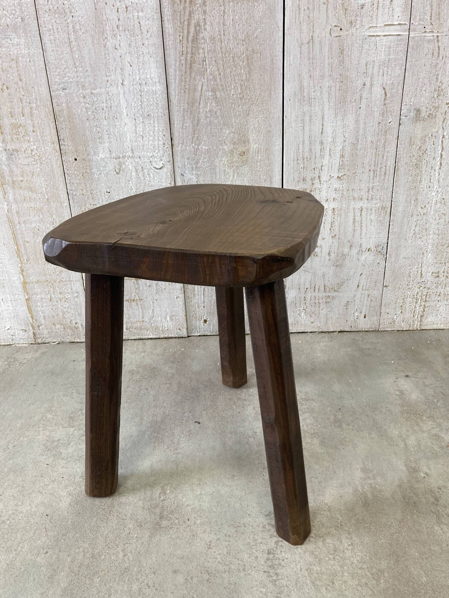 Tripod stool