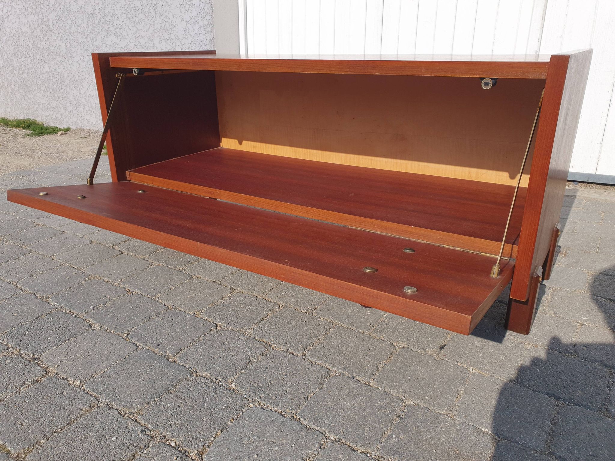 Vintage buffet