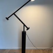 lampe TIZIO Artemide italian design Starck Richard Sapper Memphis