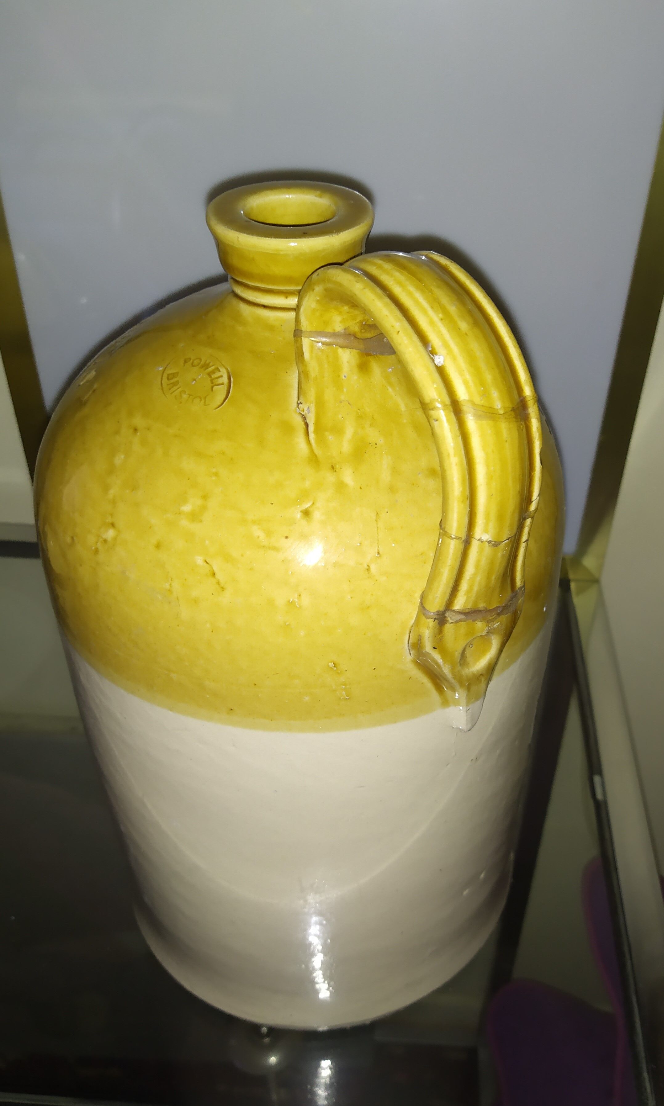 Alcohol jug, English