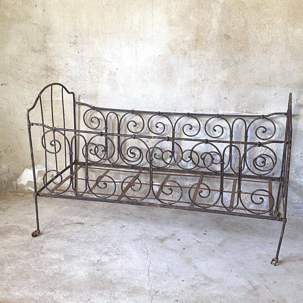 Banquette en fer forgé vintage