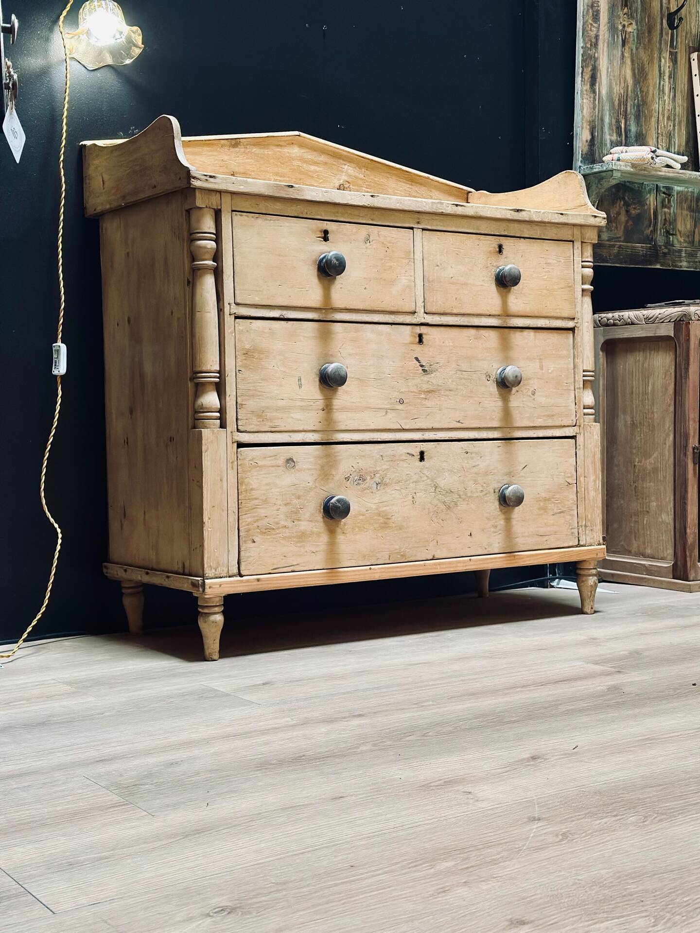 English commode