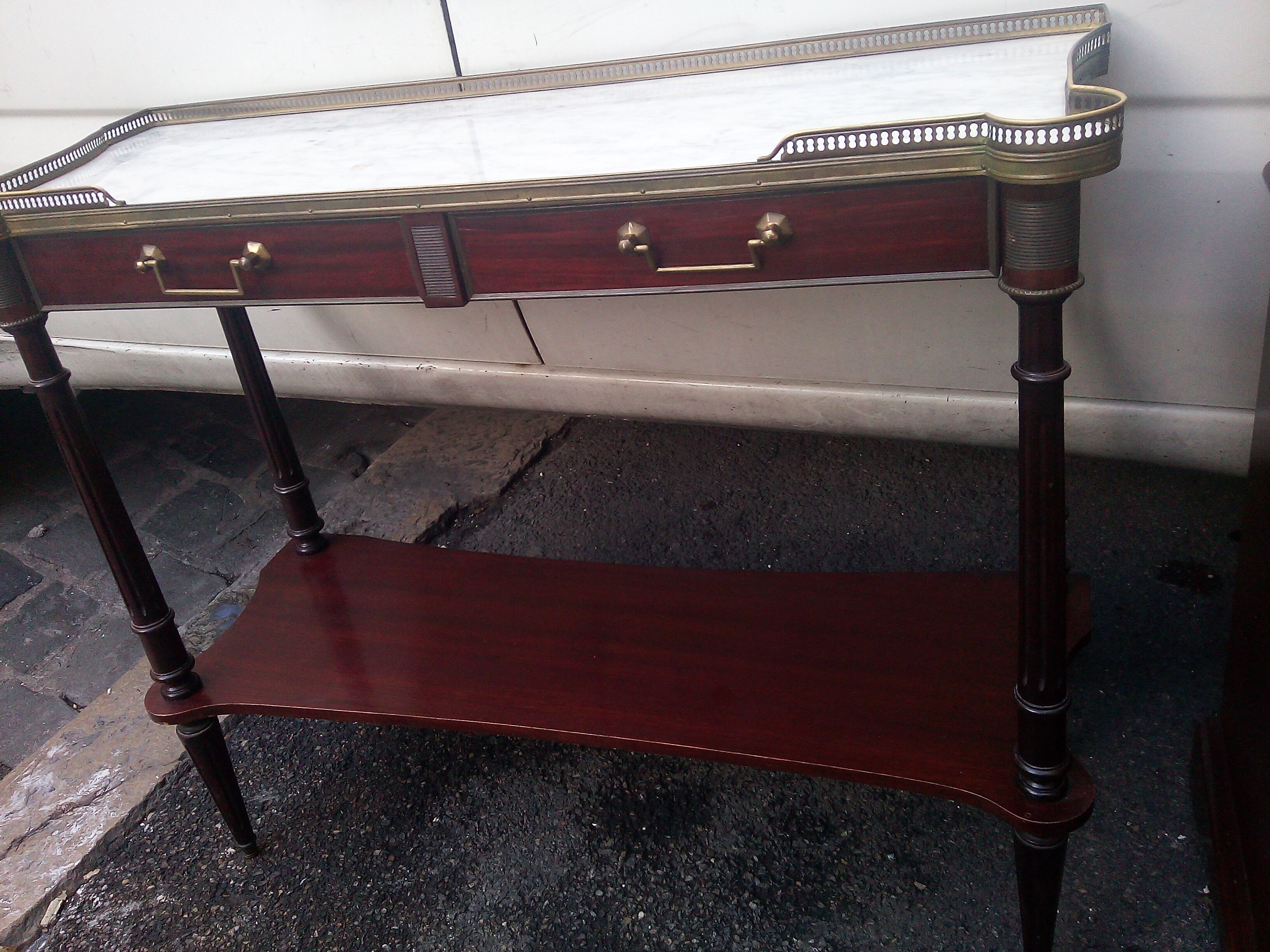 Console style Louis XVI