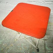 Table d'apoint enfant