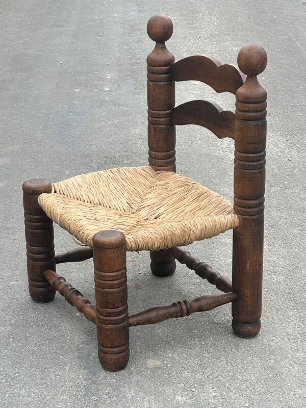 Chaise basse en chêne et paille design vintage années 60