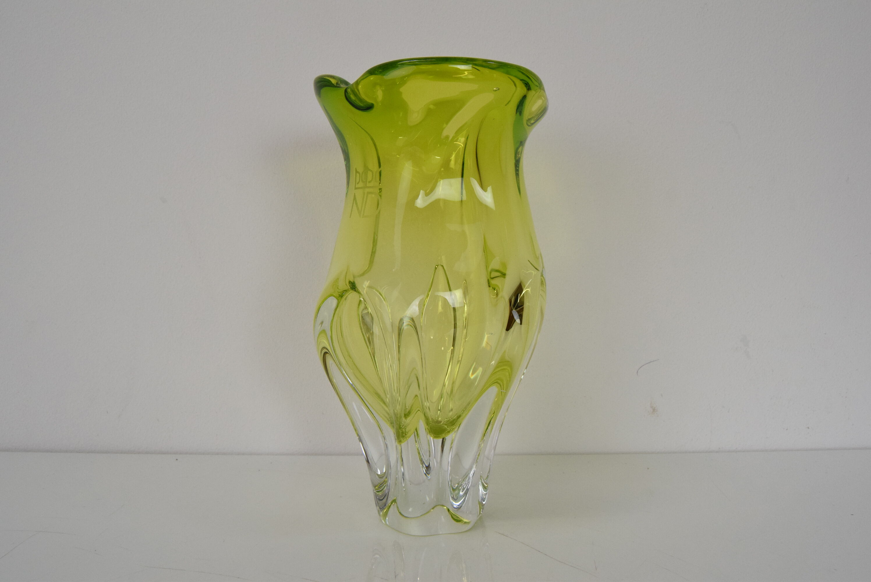 Art Glass vase designed by Josef Hospodka in the former Czechoslovakia in the 1960's