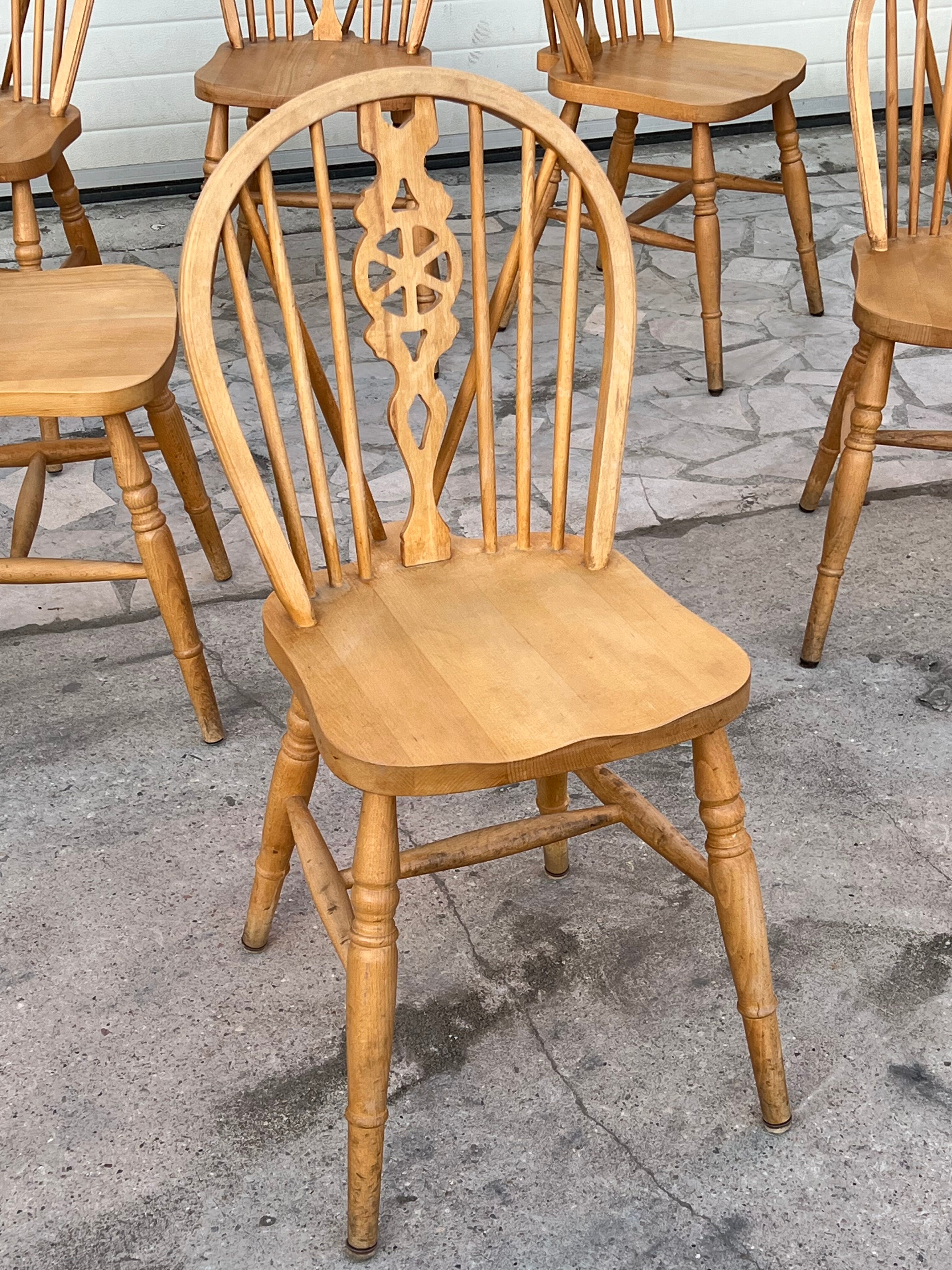 6 chairs bistro windsor wheelback in vintage beech baumann coffee