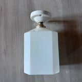 Opaline sur douille porcelaine en plafond