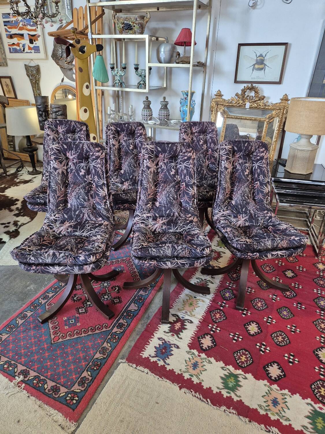 6 velvet and wood chairs from the 70s