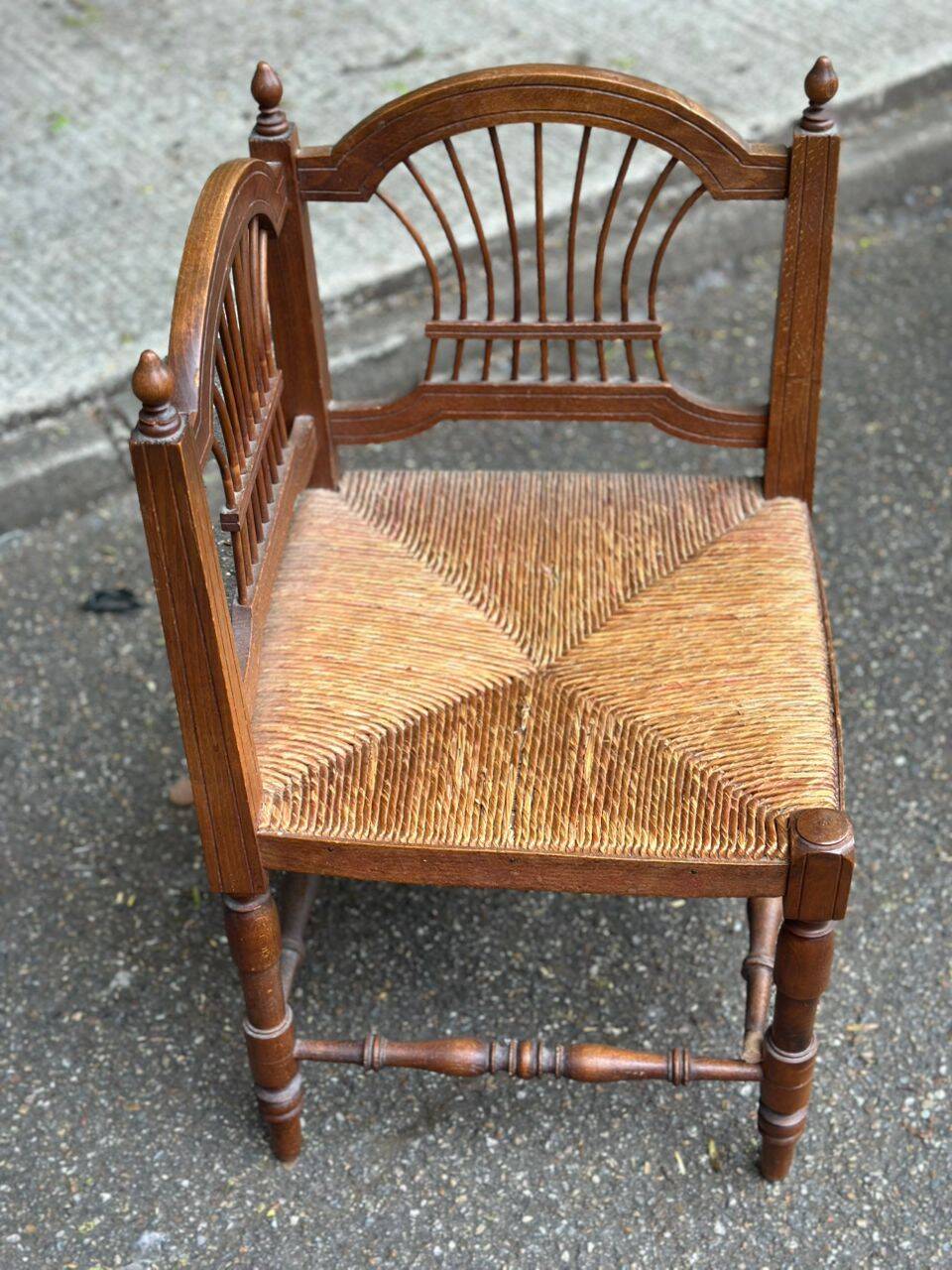 20th-century solid wood corner chair fan design