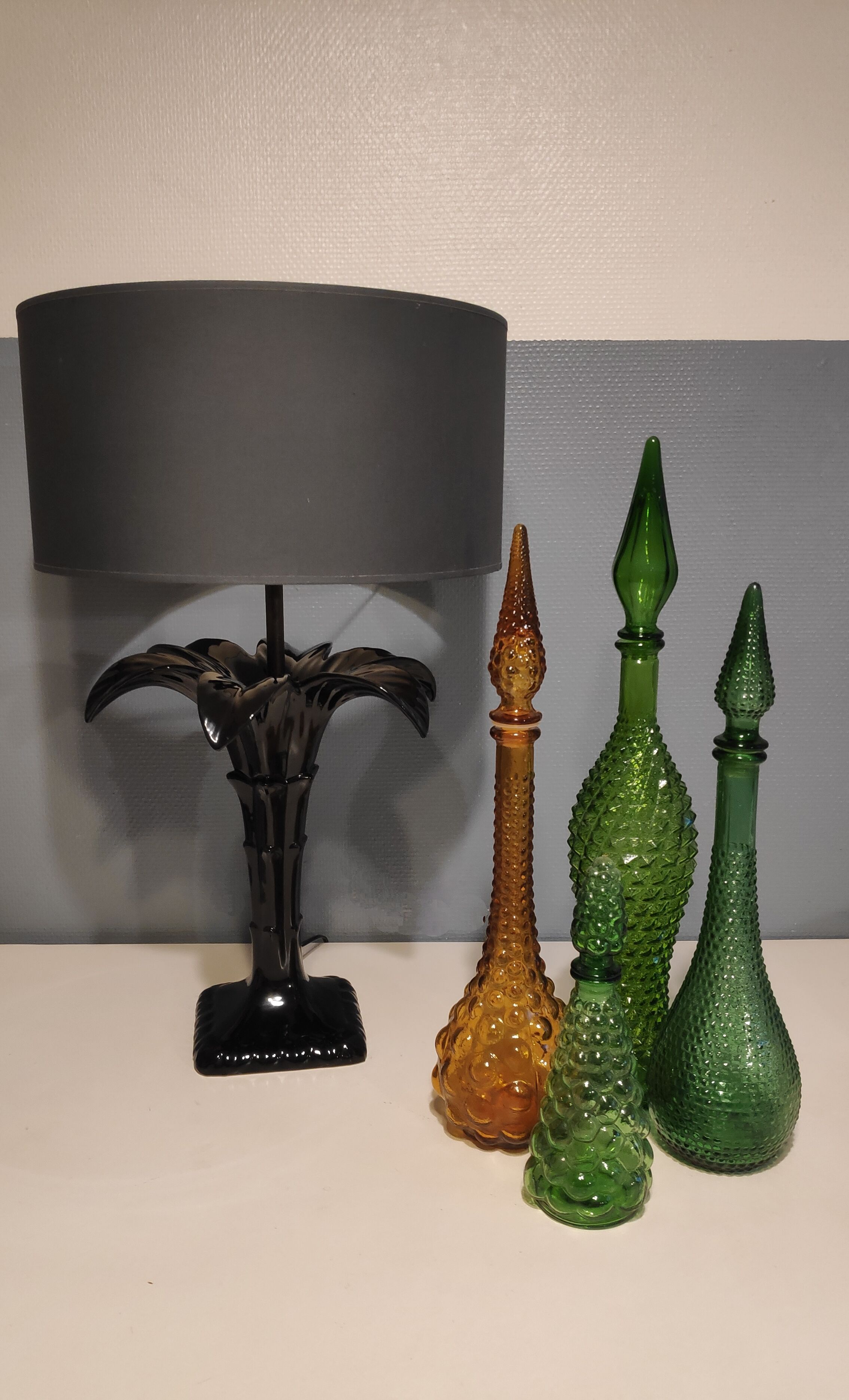 Black ceramic palm lamp