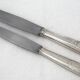 Ercuis Artois, 24 knives, 12 dinner + 12 dessert, cheese in silver-plated metal.