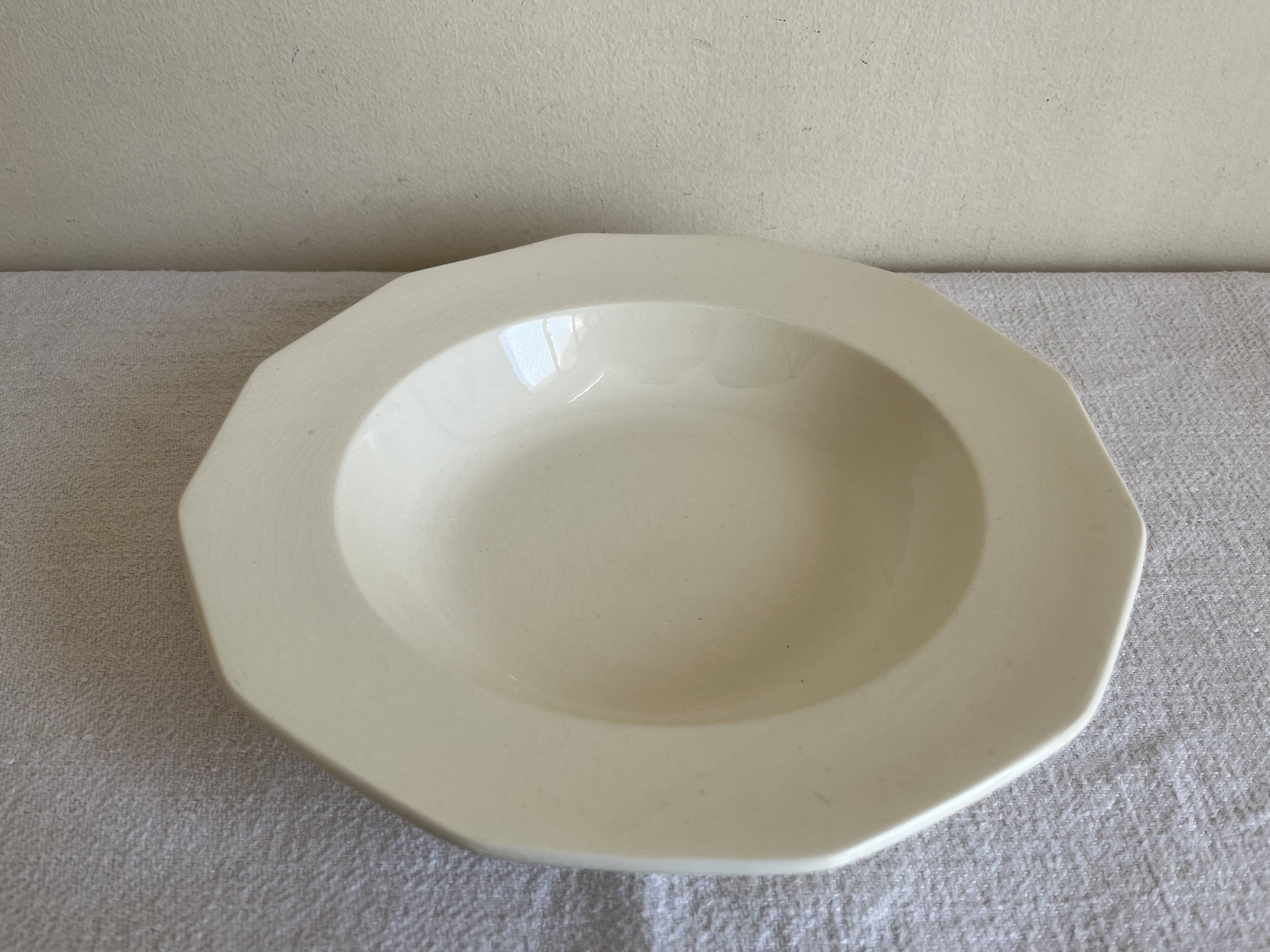 Octagonal fine earthenware table centrepiece 1920 white cream