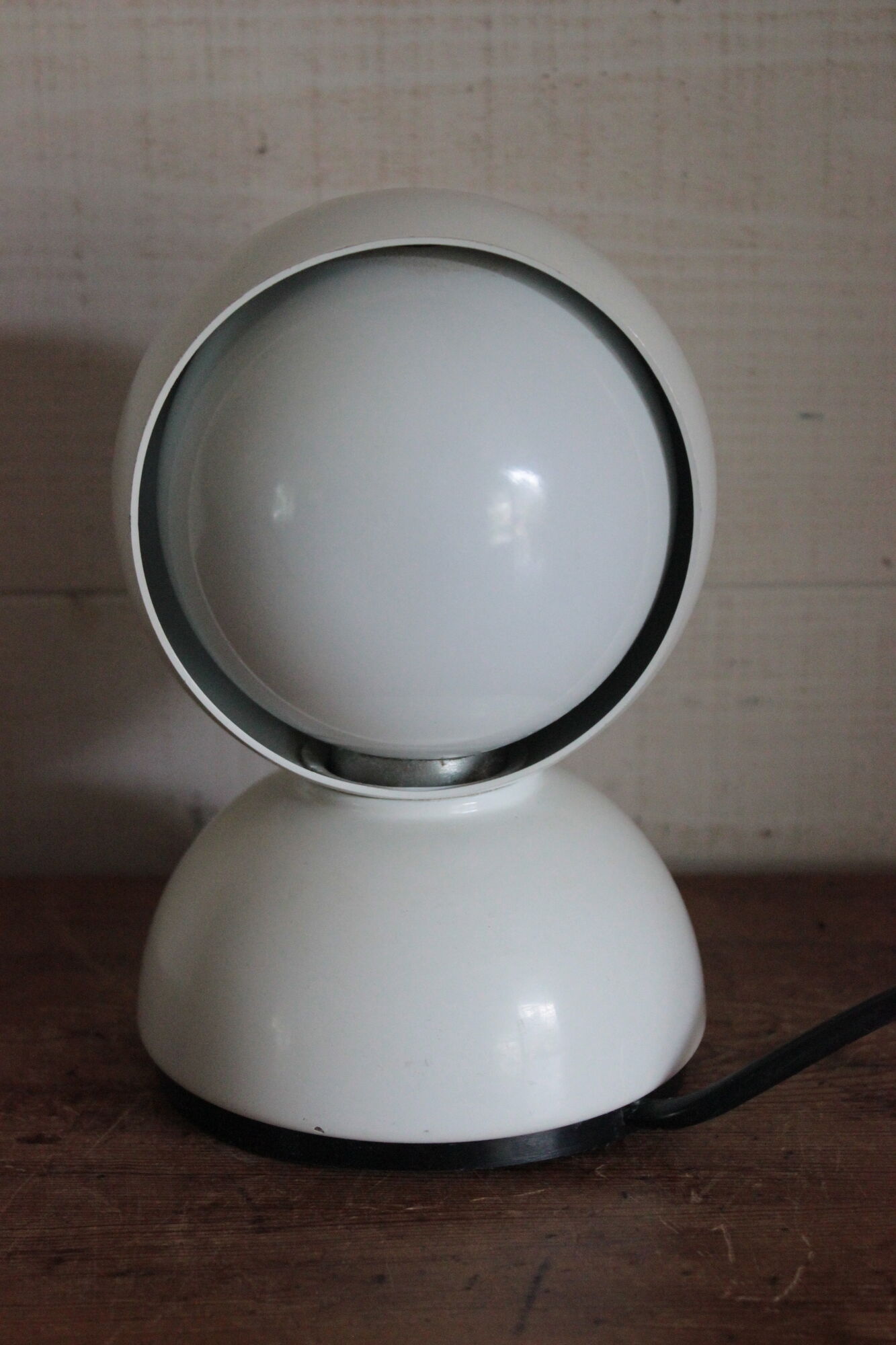 Lamp Eclisse design Vico Magistretti, Artemide