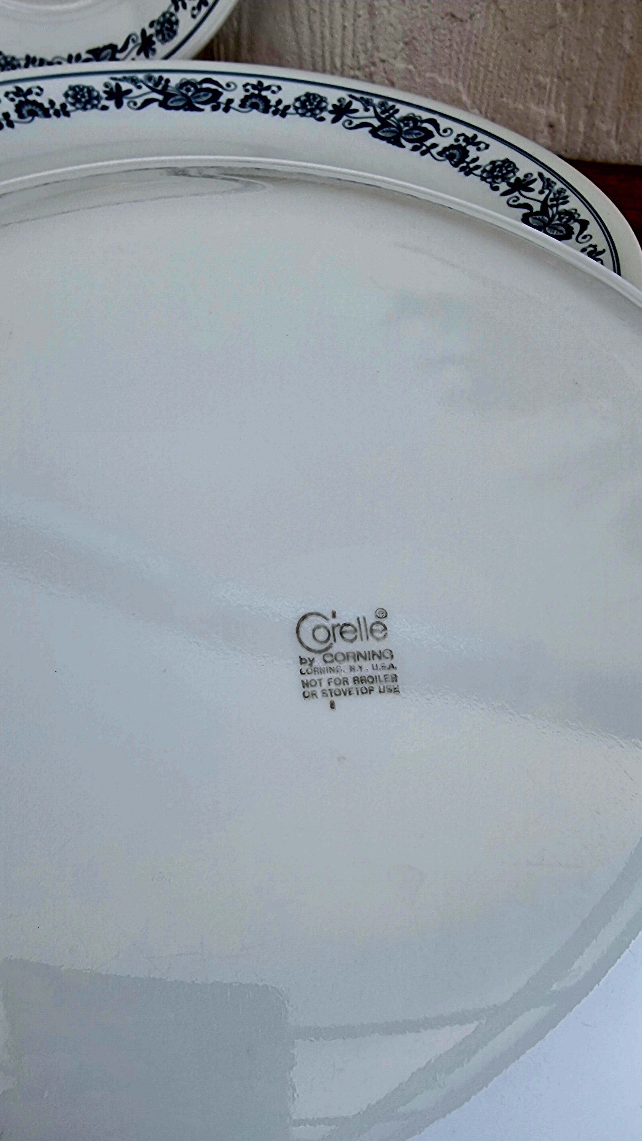 Set of 10 vintage Corelle American blue flat plates