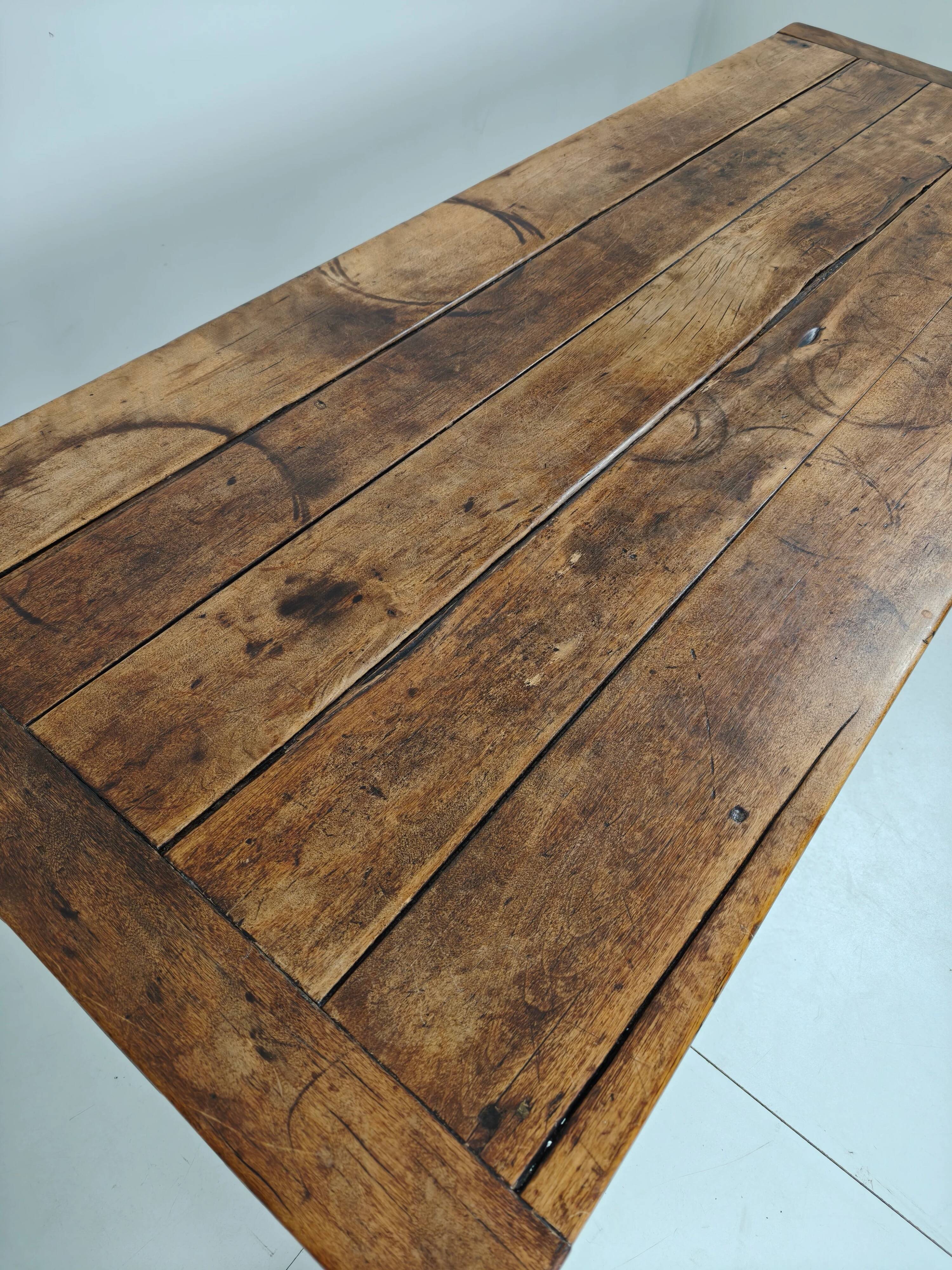French antique dining table 1800-1830