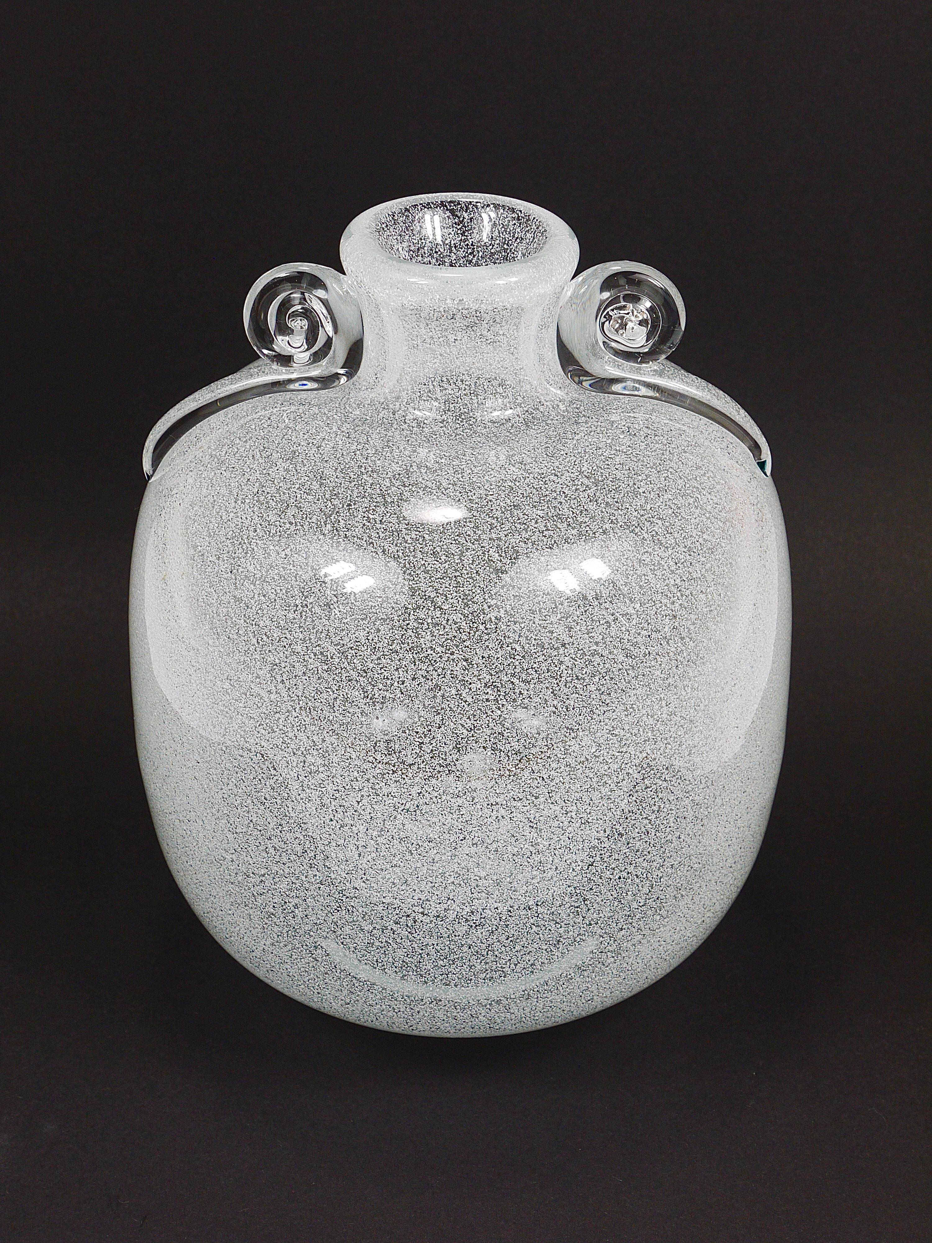 Seguso Vetri d’Arte Pulegoso vase with bubbles and handles, Murano, Italy 1950s