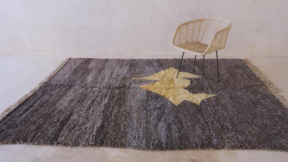 Contemporary Beni M'Rirt Rug - 291 x 206 cm