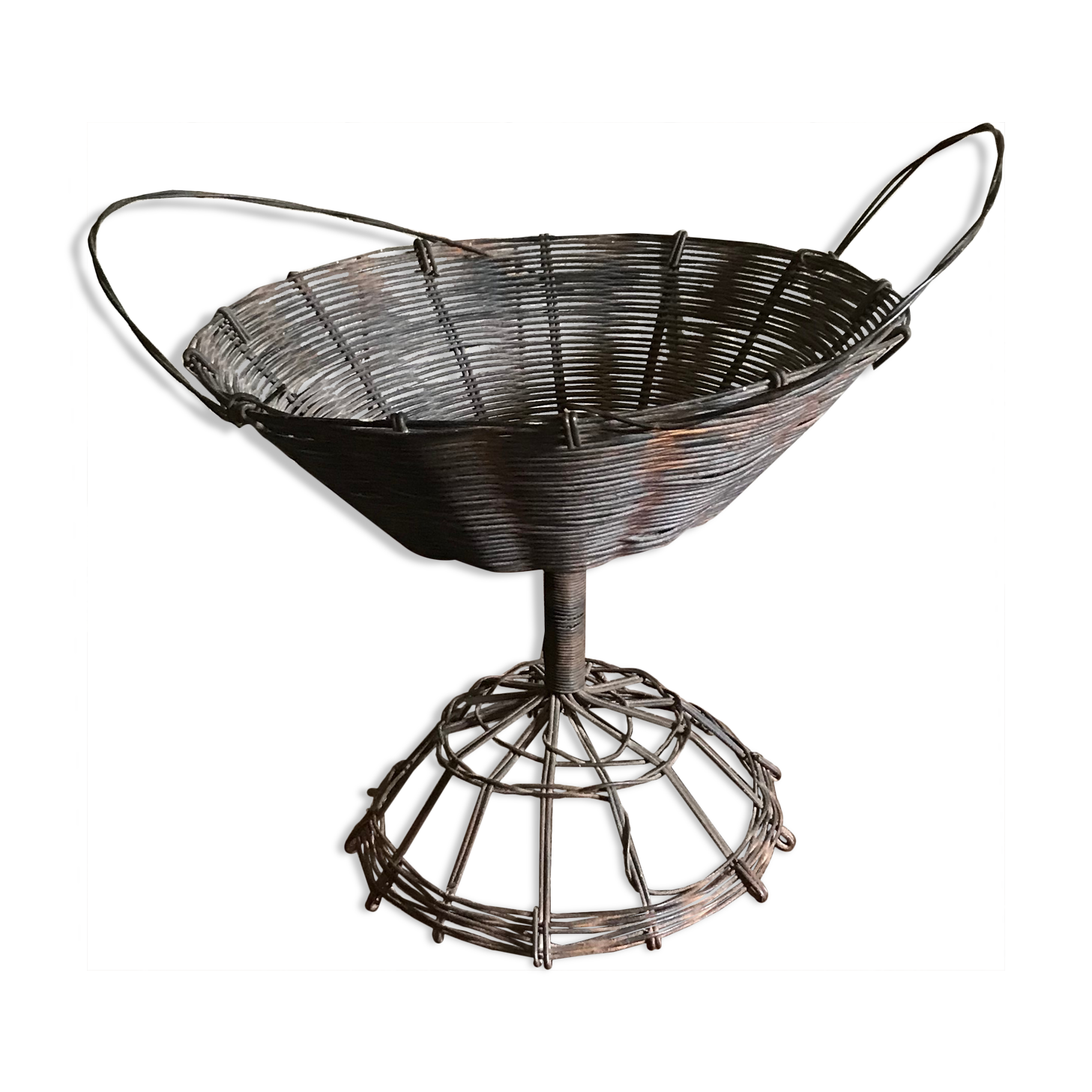 Basket fruit braided iron