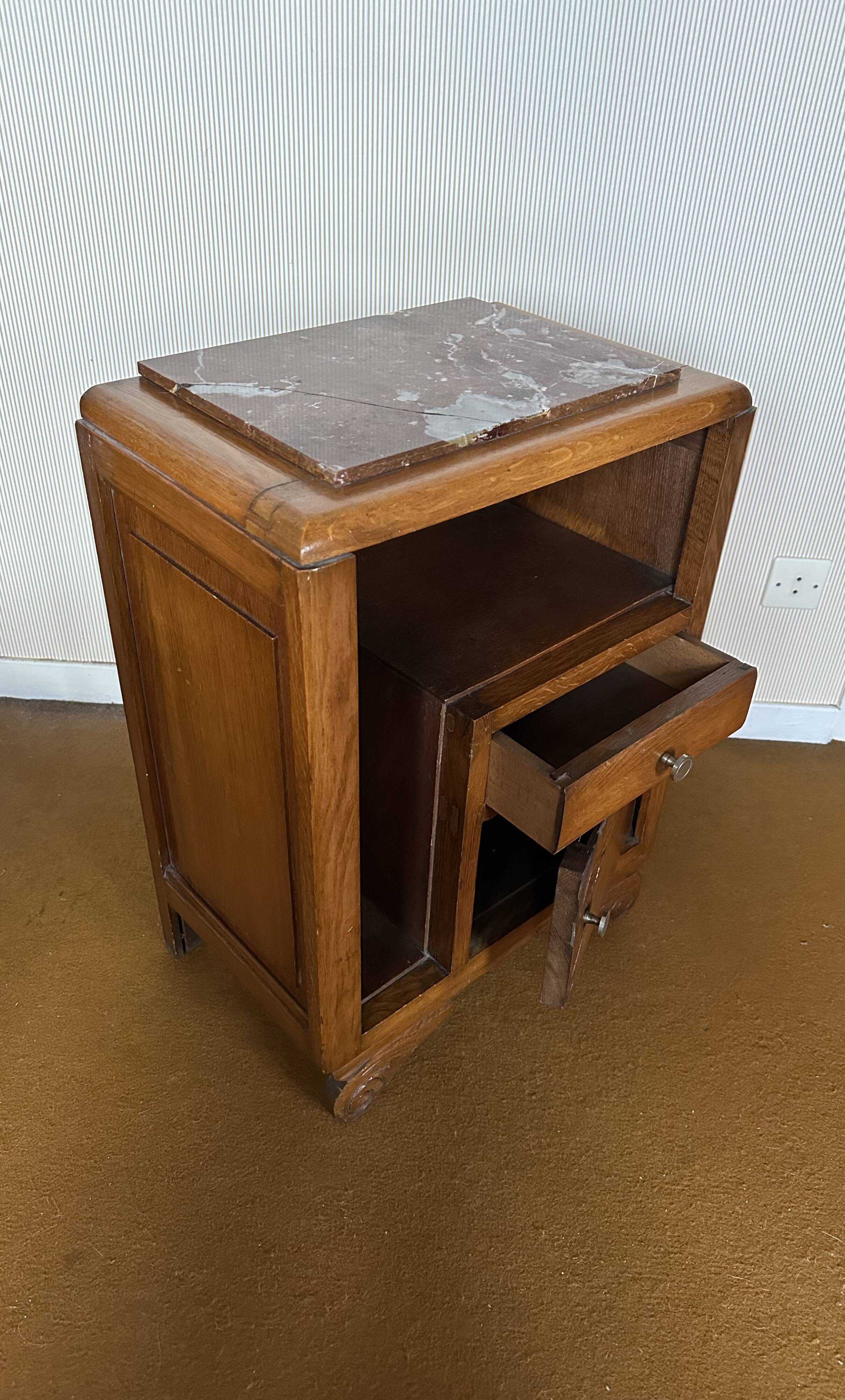Art Deco bedside table in wood and pink marble