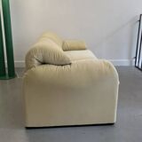 Maralunga 2-seater sofa by Vico Magistretti for Cassina