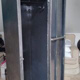 Metal closet
