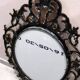 Miroir ovale baroque antique en or 58x84 cm avec cadre orné