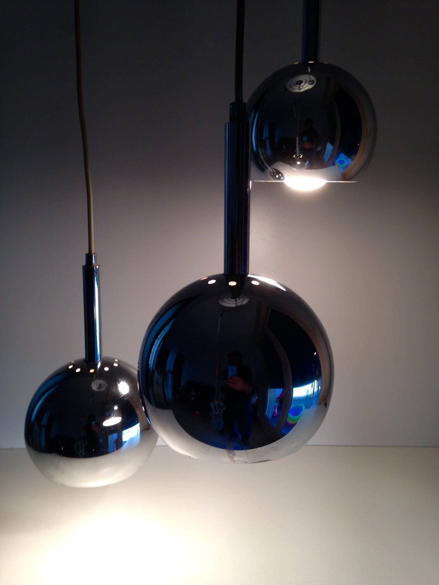 Cascading pendant 3 lamps