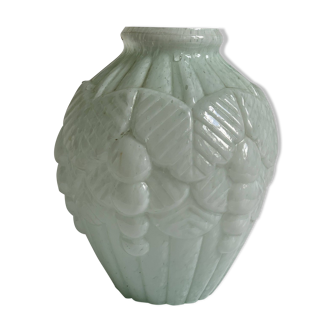Clichy glass vase