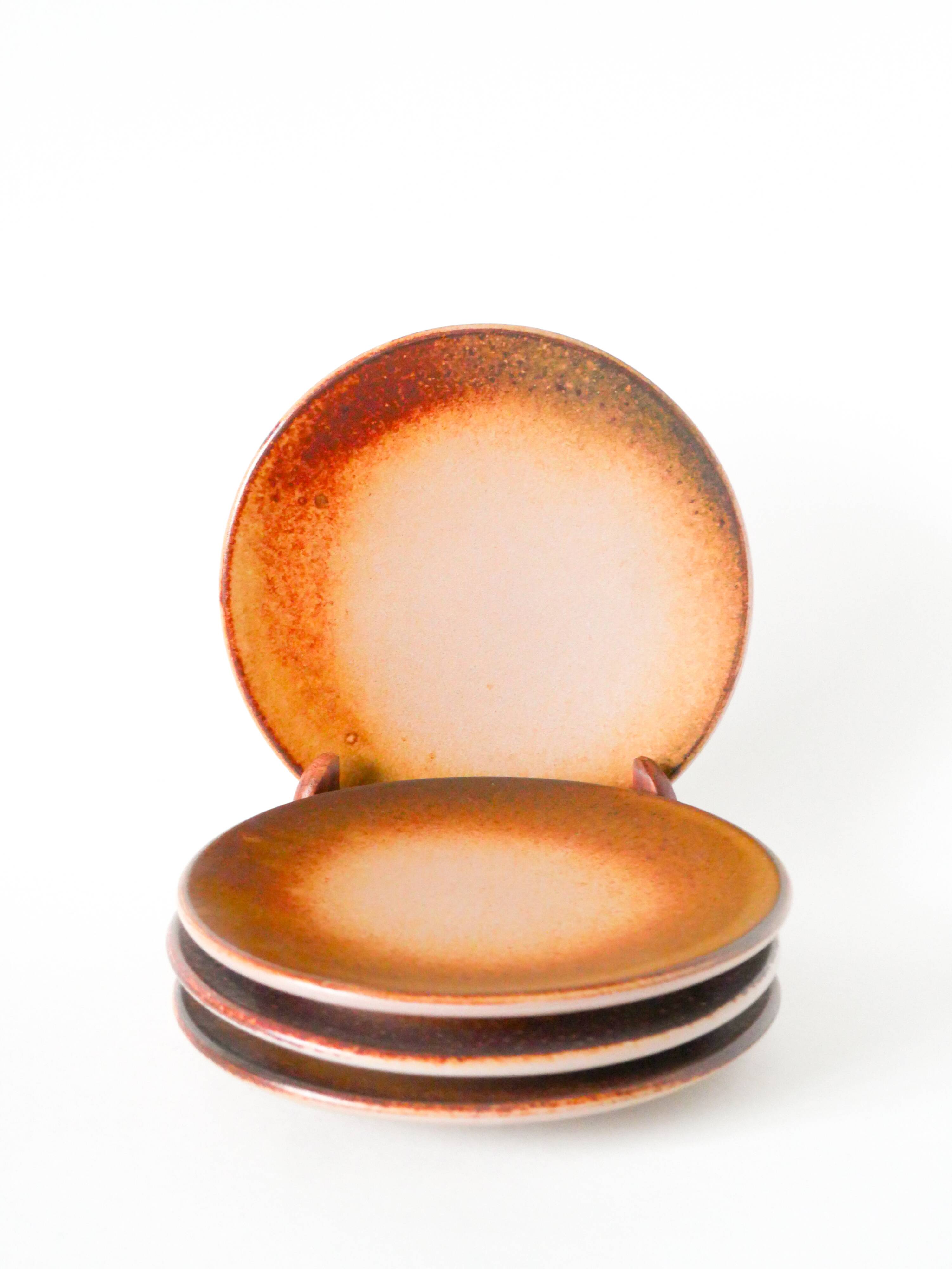 Set of 4 stoneware dessert plates, Design, 1970
