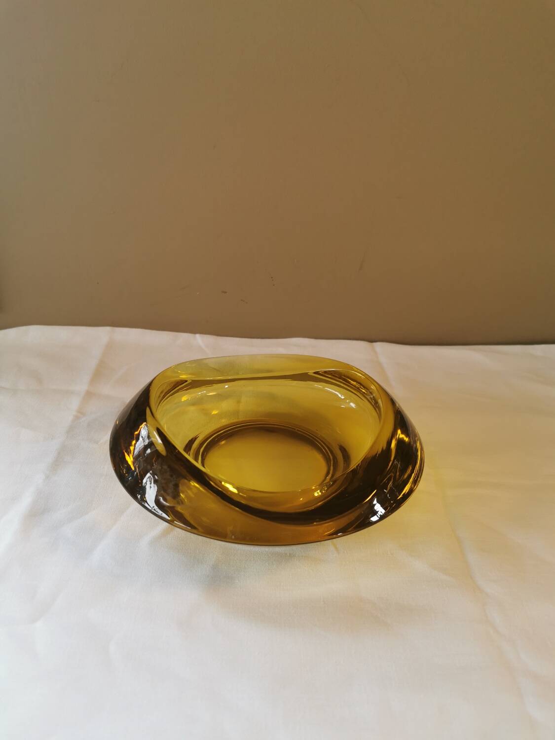 Vintage amber glass pocket tray