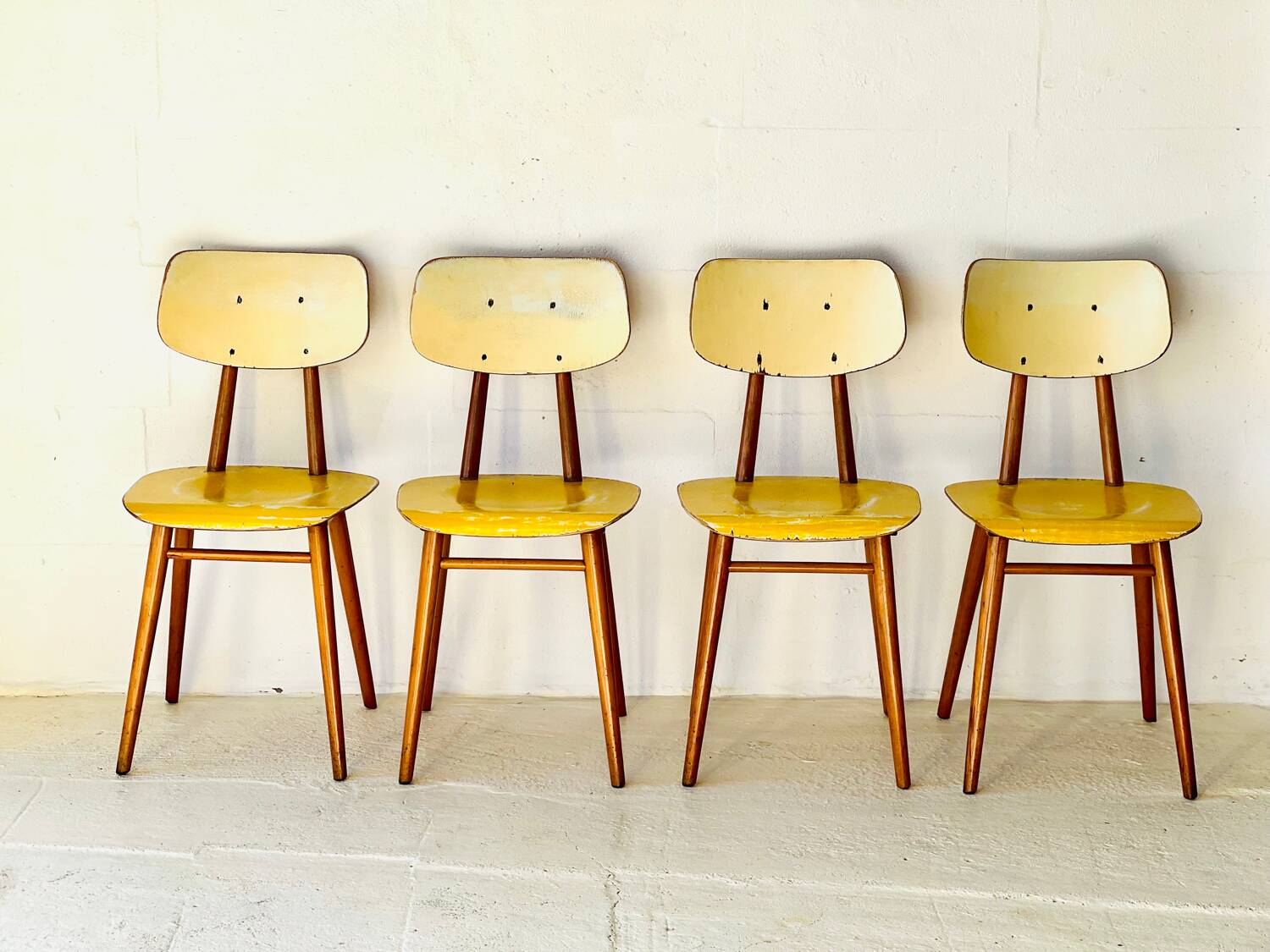 Chaises de bistrot par Ton, années 1950