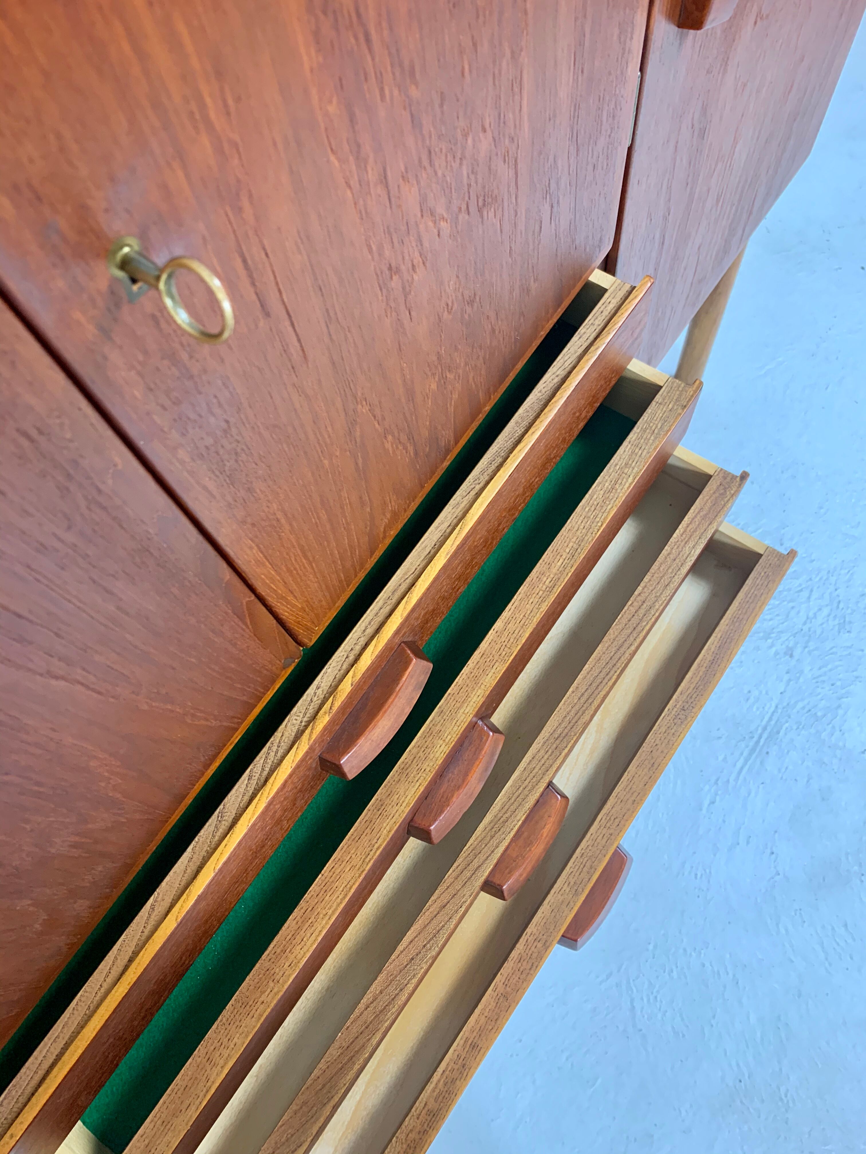 Danois midcentury teck highboard 1960s