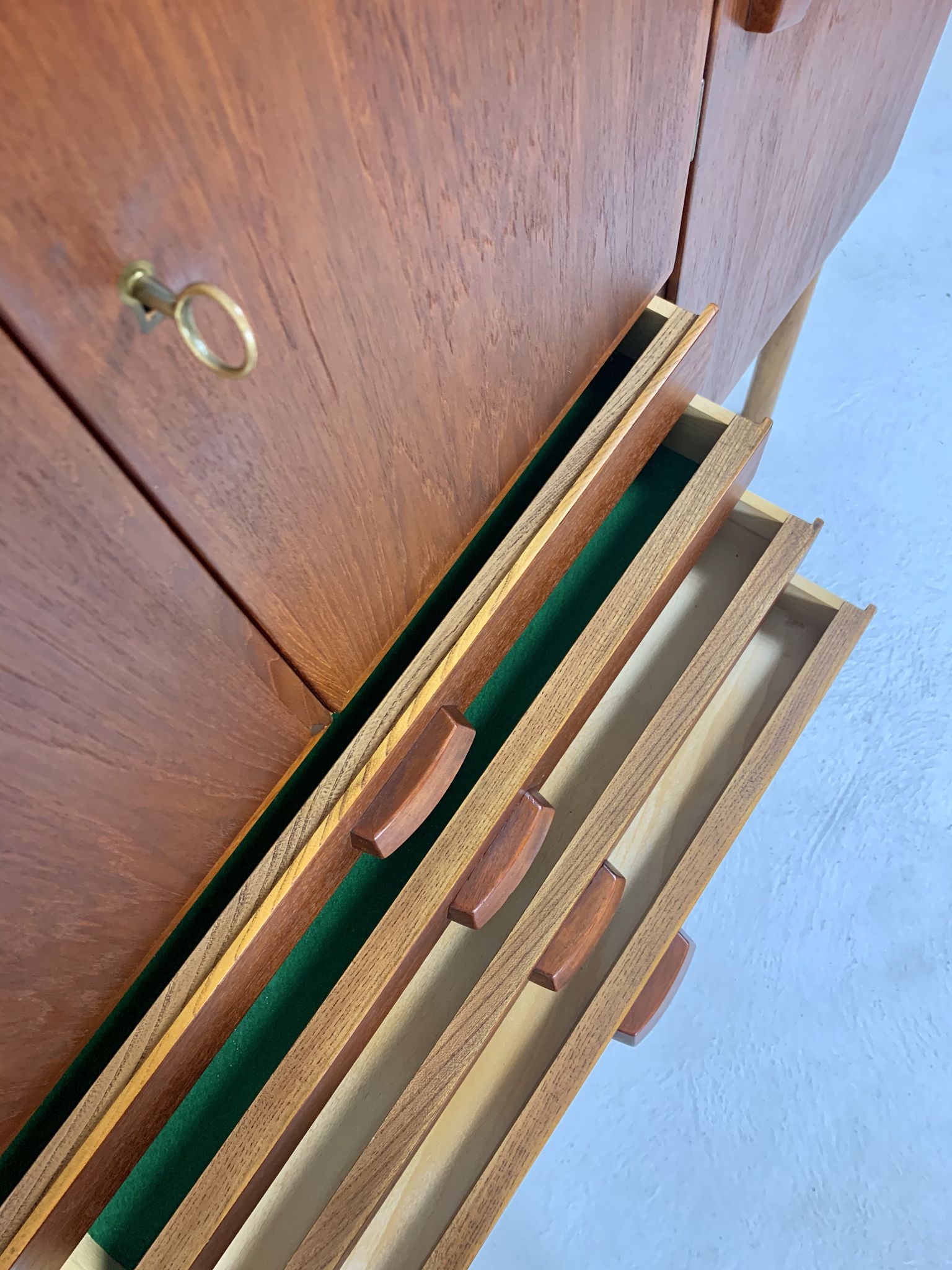 Danois midcentury teck highboard 1960s