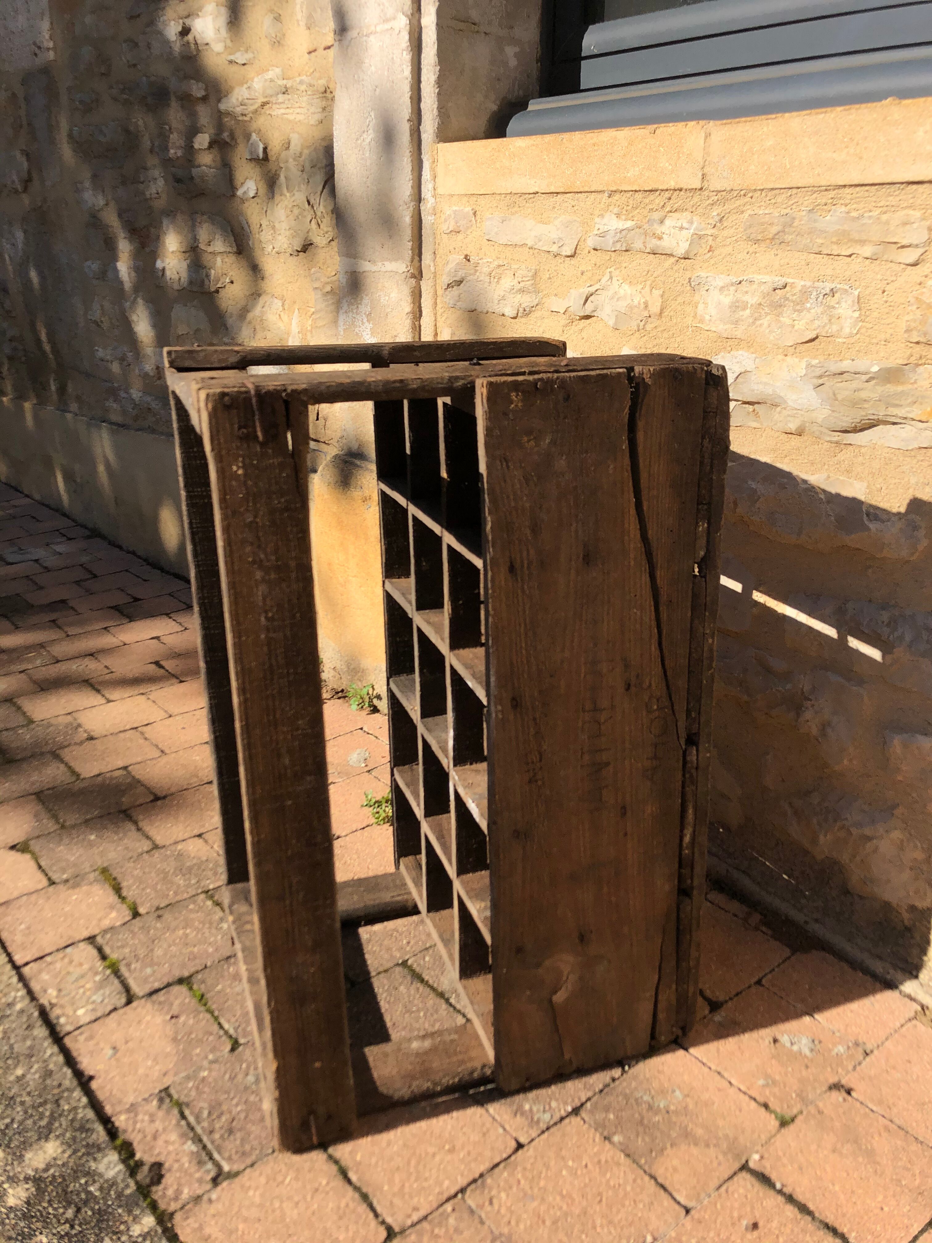 Wooden crate-bottle storage