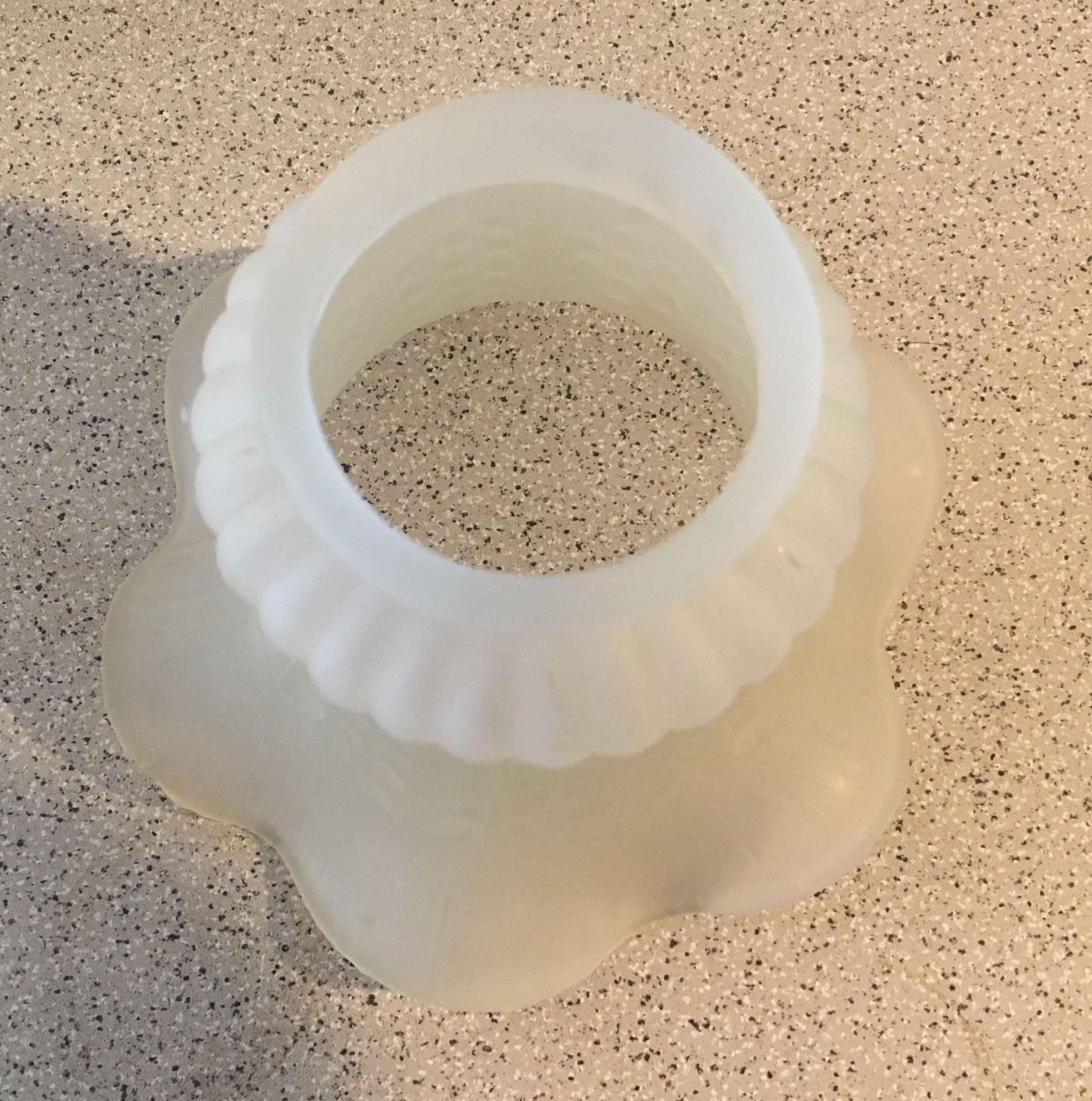 Tulip lampshade in glass paste