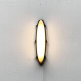 Geco wall light for indoor and outdoor use, postmodern Italian design by Luciano Pagani and Angelo Perversi for Arteluce, 1990s.