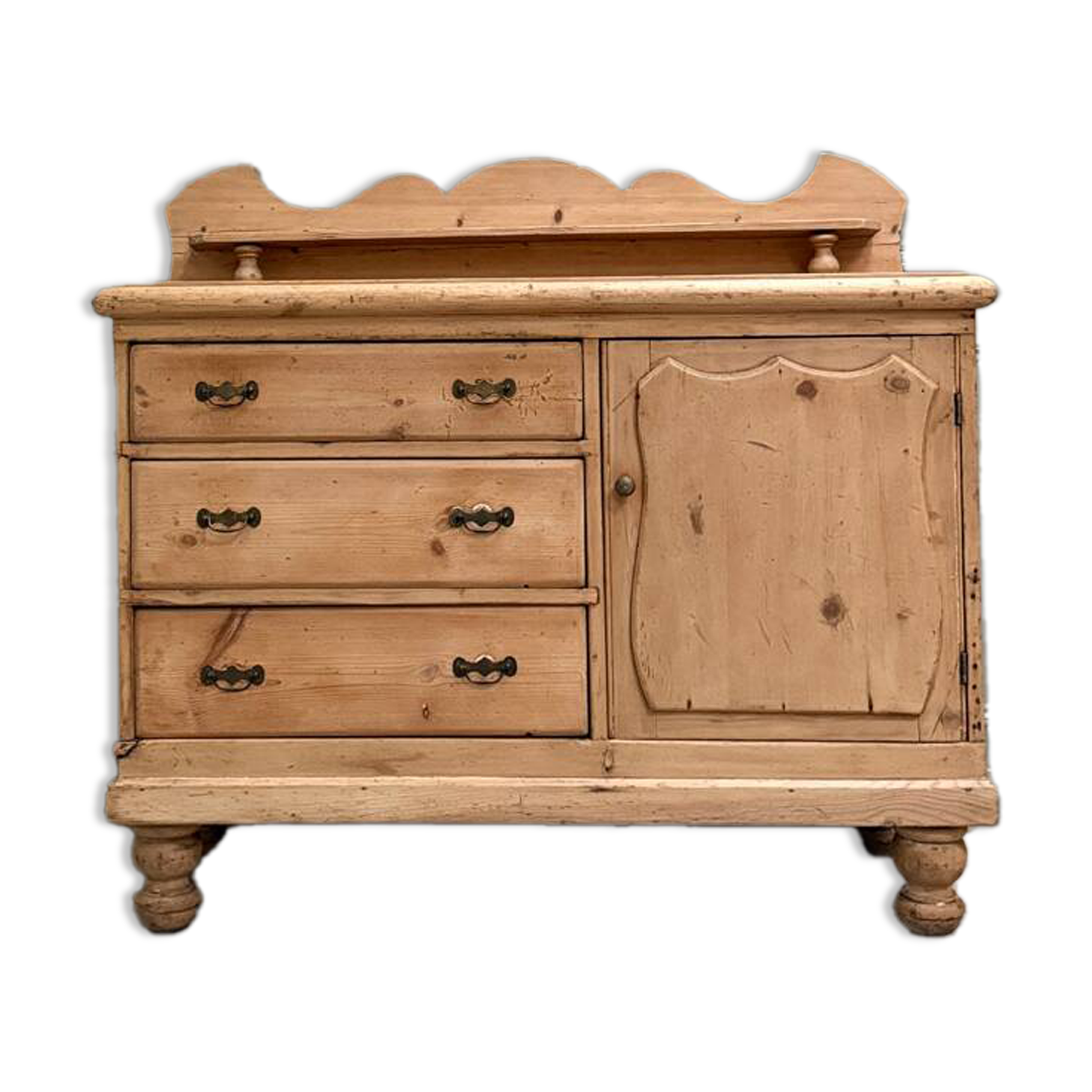 Large English chest of drawers (renovated)