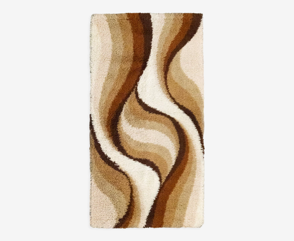 Brown 'flames' desso carpet 140cm x 70cm