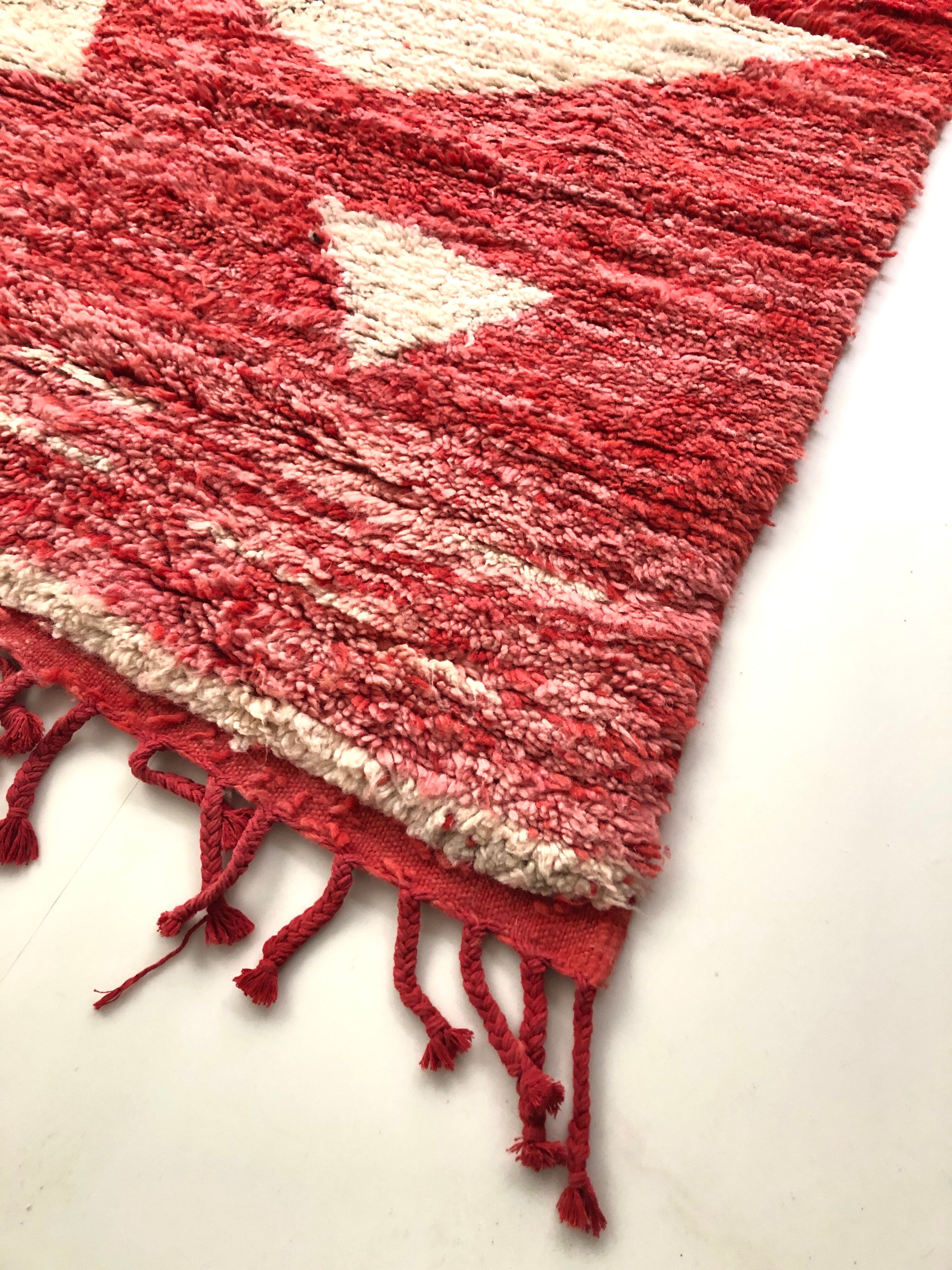 Moroccan Berber carpet Boujaad red and ecru 2,41 x 1.35 m