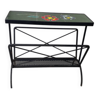 Side table with magazine rack and shelf